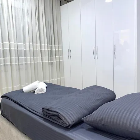 Apartment Lumiere 01 *